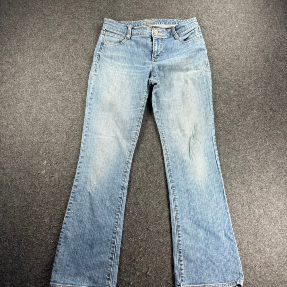 Old Navy Women's The Dreamer Flare Jeans Size 6x32 Light Wash Denim Pants‎